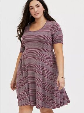 Torrid Mini Jersey Skater Dress with pockets grey red stripes plus size 4 (26)